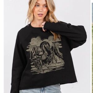 Black Graphic Sweatshirt medium nwt